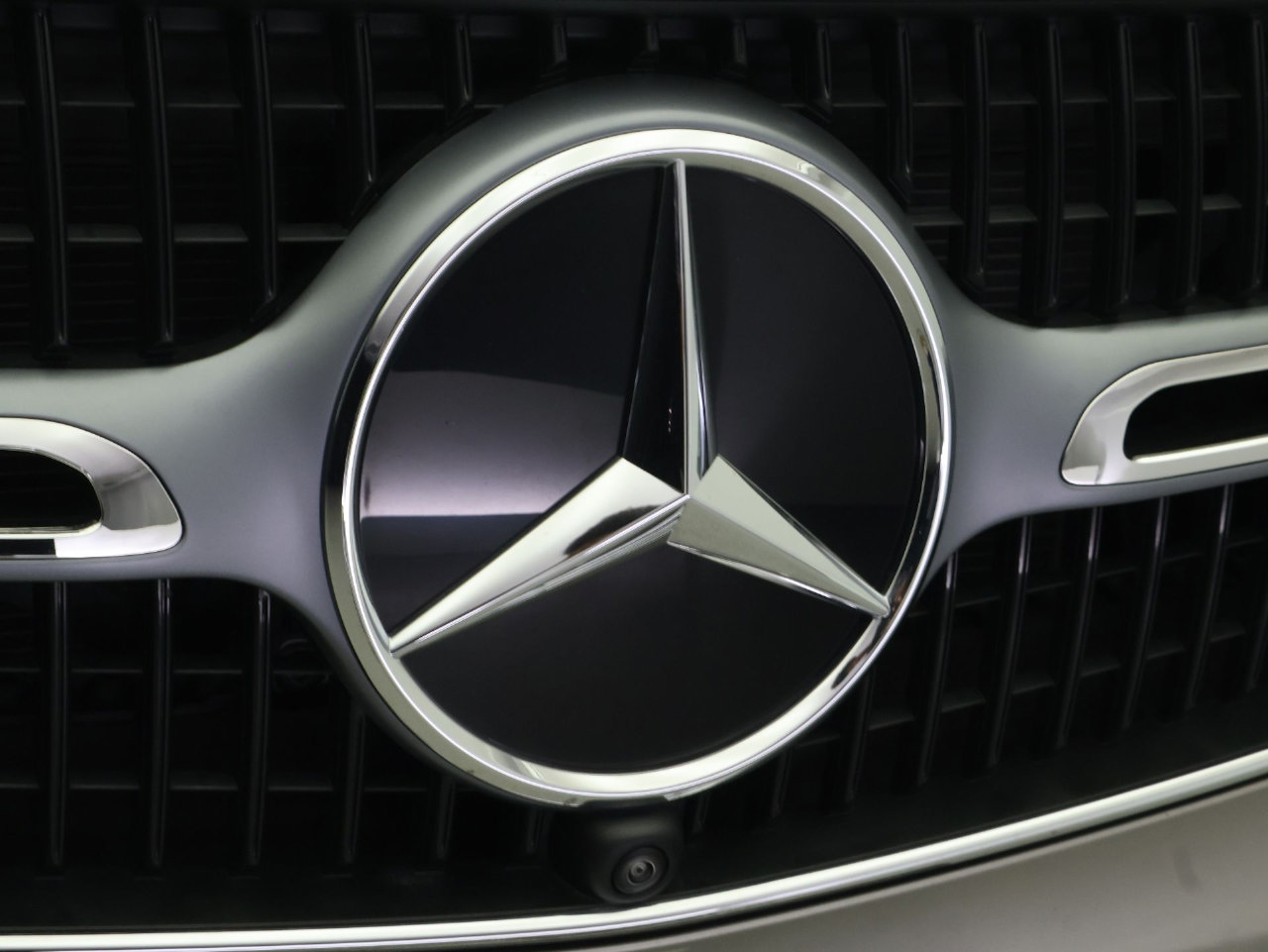 Certified 2024 Mercedes-Benz GLC 300 image 26