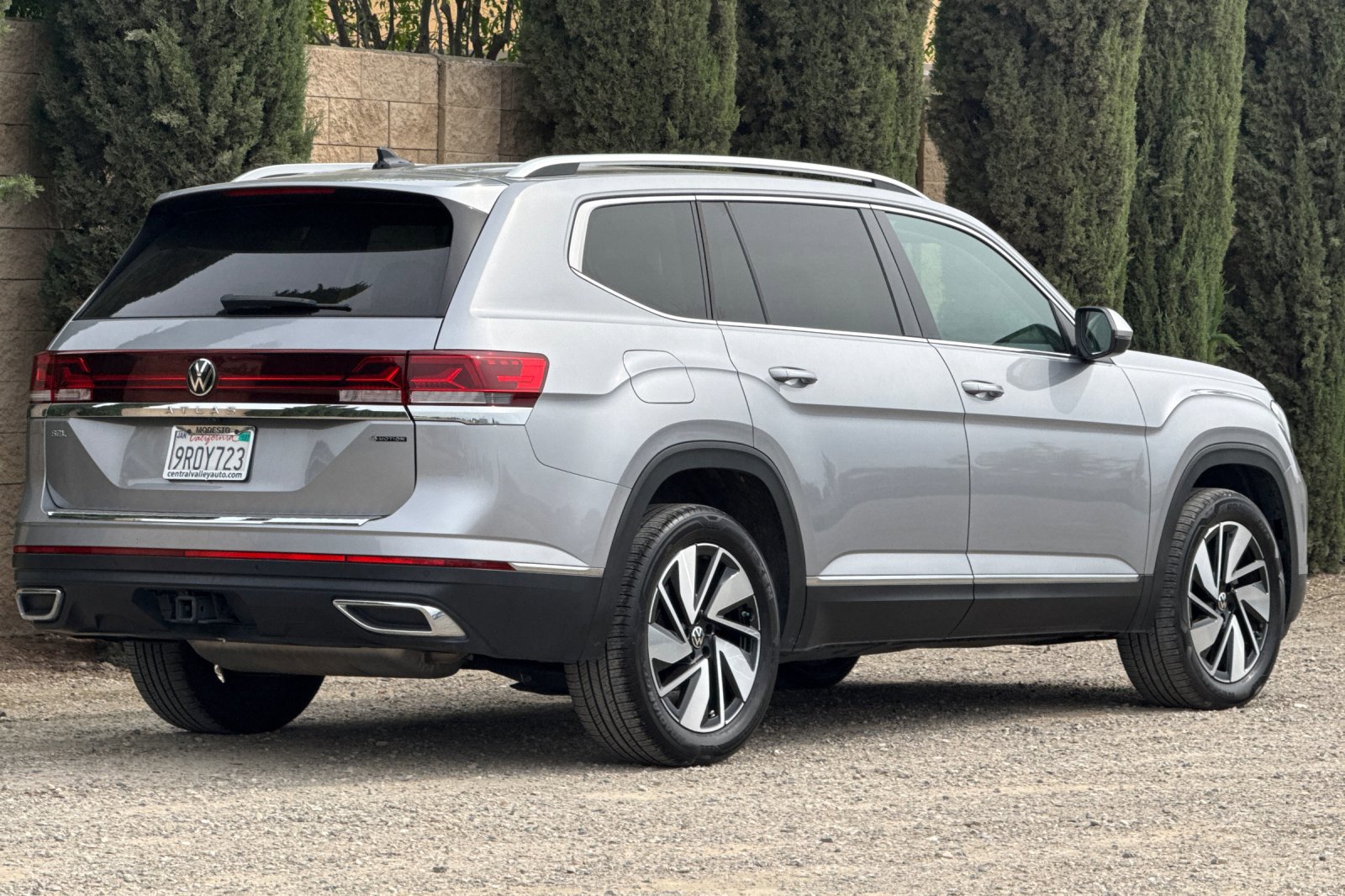 Certified 2024 Volkswagen Atlas SEL image 4