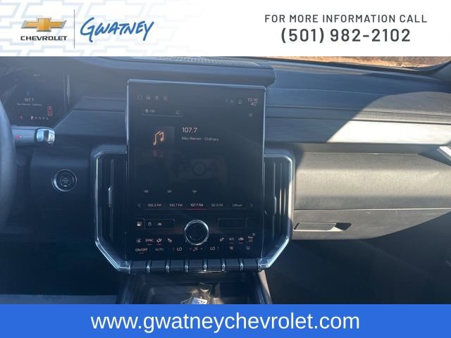 Used 2025 GMC Acadia Elevation FWD image 17