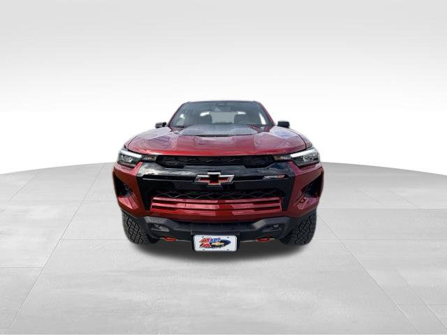 Certified 2025 Chevrolet Colorado ZR2 AWD/4WD image 3