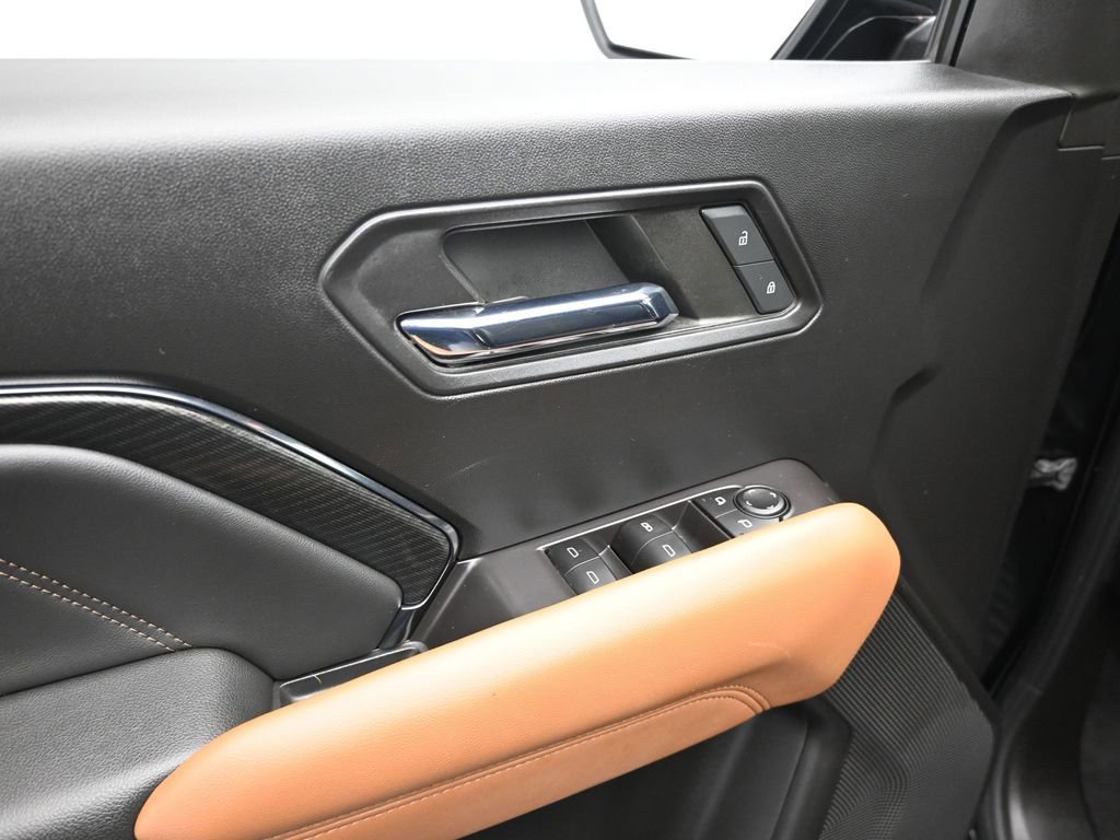 Used 2023 GMC Canyon AT4 image 10