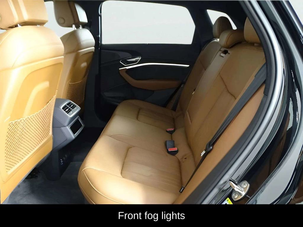 Used 2019 Audi e-tron Prestige w/ Prestige Package AWD/4WD image 20