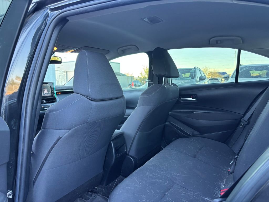 Used 2020 Toyota Corolla LE image 5