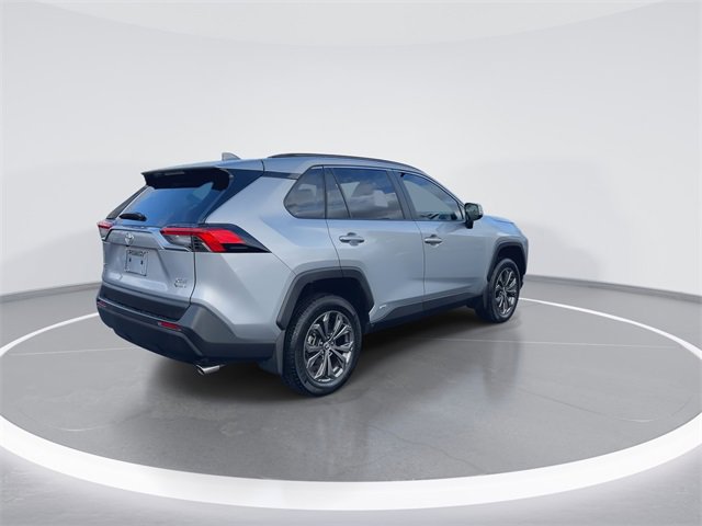 Used 2025 Toyota RAV4 XLE Premium image 8