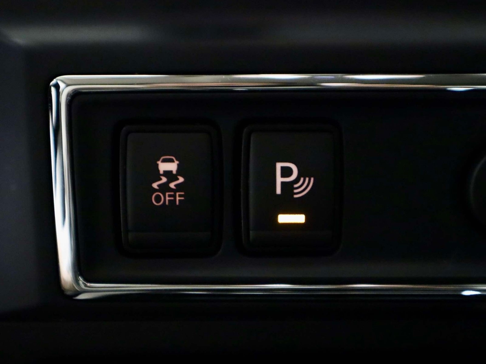 Used 2021 Nissan Titan SV w/ SV Convenience Package AWD/4WD image 29