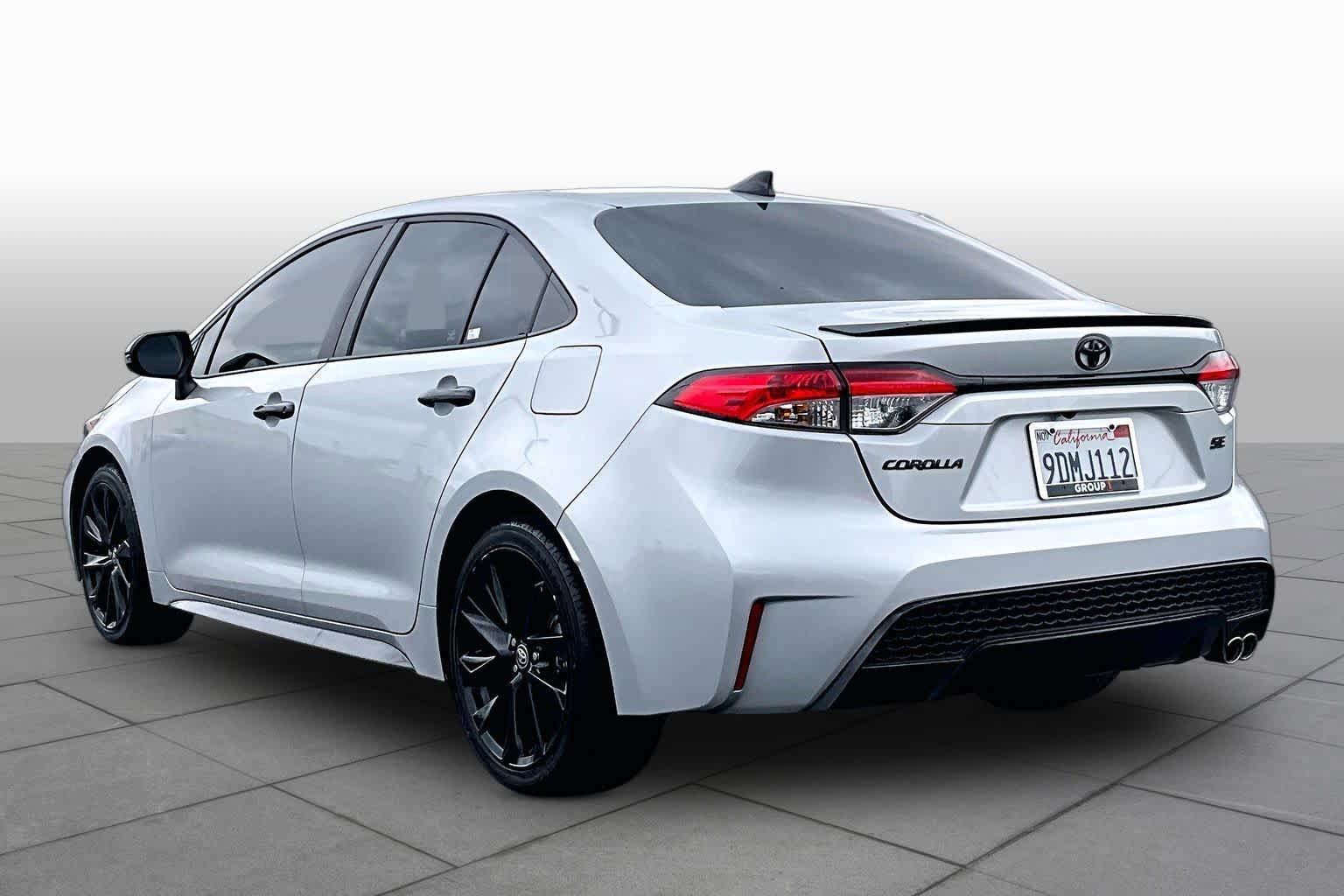 Used 2022 Toyota Corolla SE FWD image 11