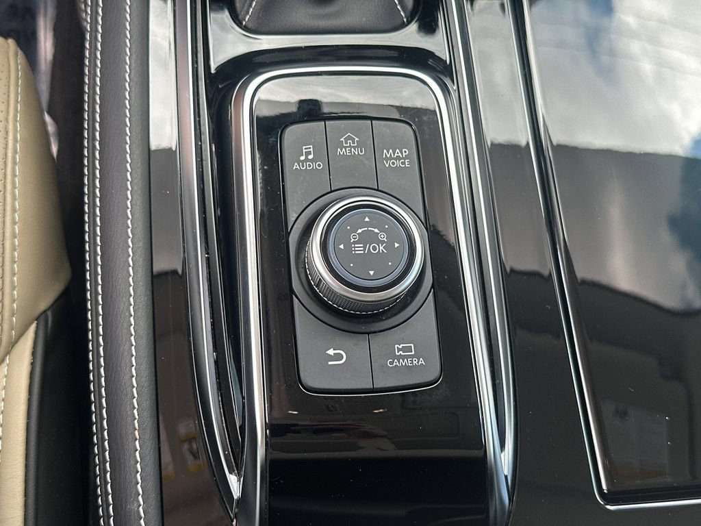 Used 2023 INFINITI QX80 Premium Select w/ All-Season Package RWD image 29