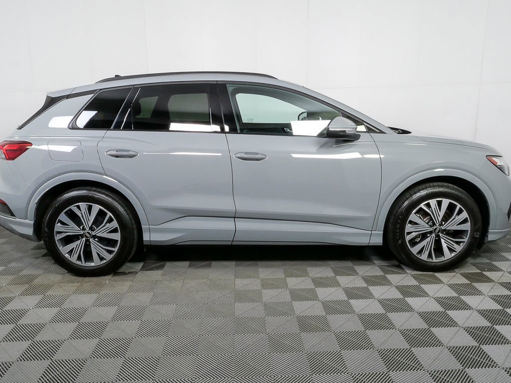 Certified 2025 Audi Q4 e-tron Premium w/ Convenience Package image 2
