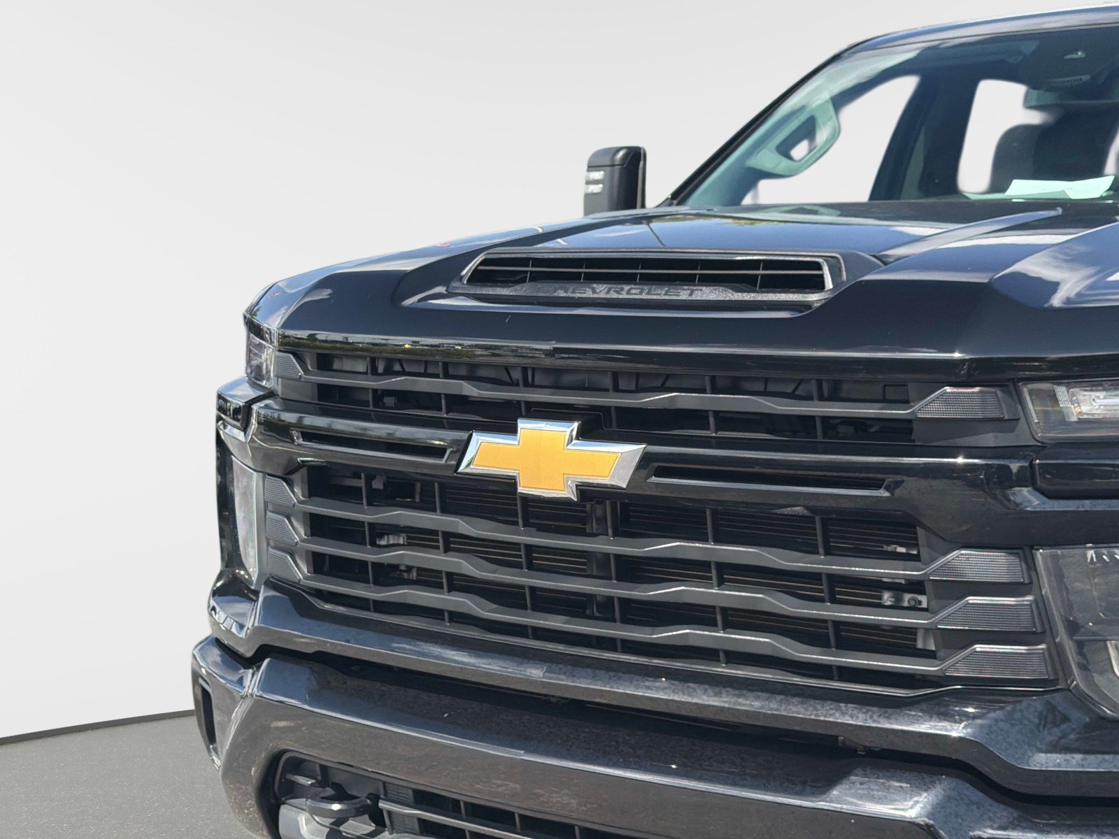 Used 2024 Chevrolet Silverado 2500 Custom w/ Custom Value Package AWD/4WD image 10