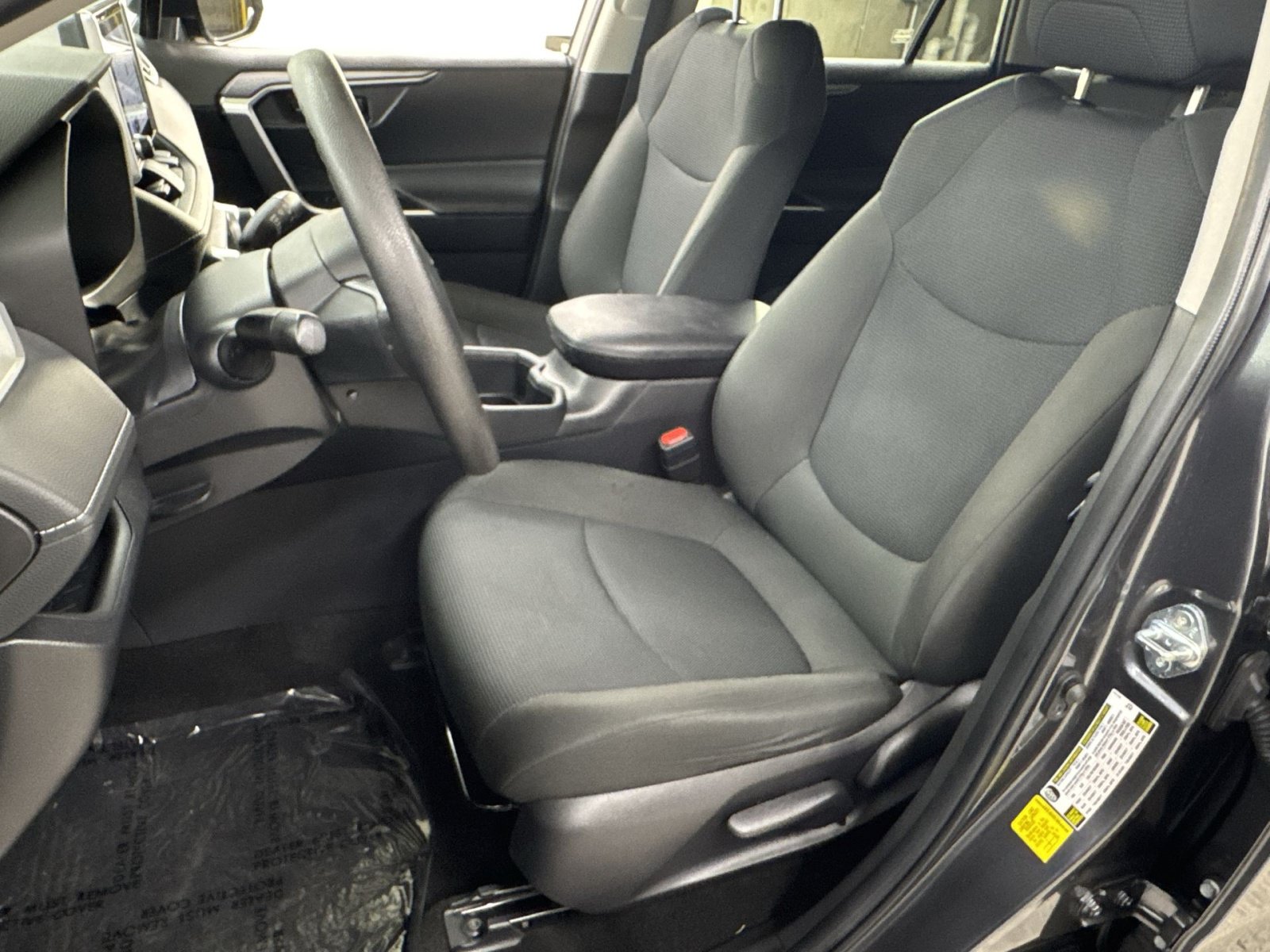 Used 2024 Toyota RAV4 LE AWD/4WD image 14