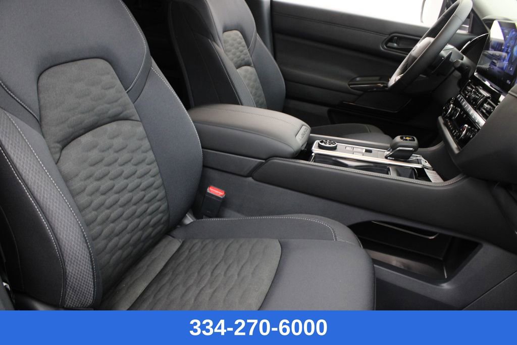 New 2026 Nissan Pathfinder SV image 21