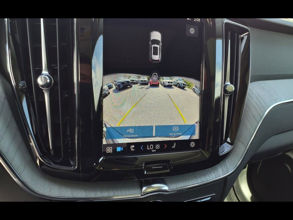 Certified 2025 Volvo XC60 T8 Plus w/ Climate Package image 20