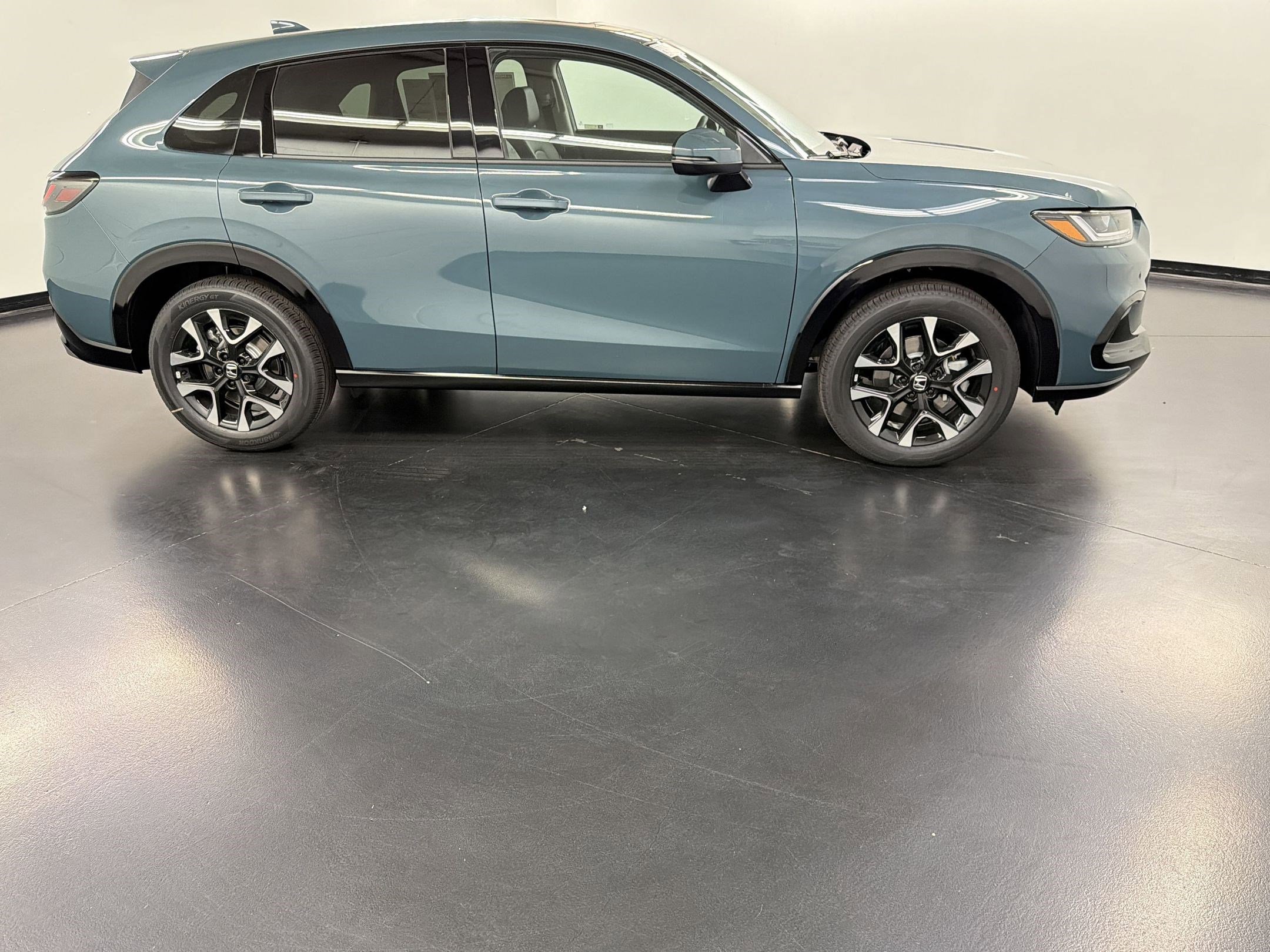 New 2026 Honda HR-V EX-L image 8