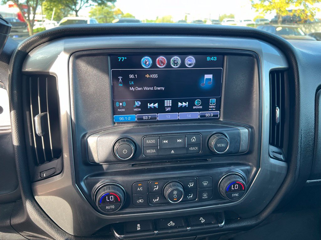 Used 2017 Chevrolet Silverado 1500 LT w/ All Star Edition AWD/4WD image 29