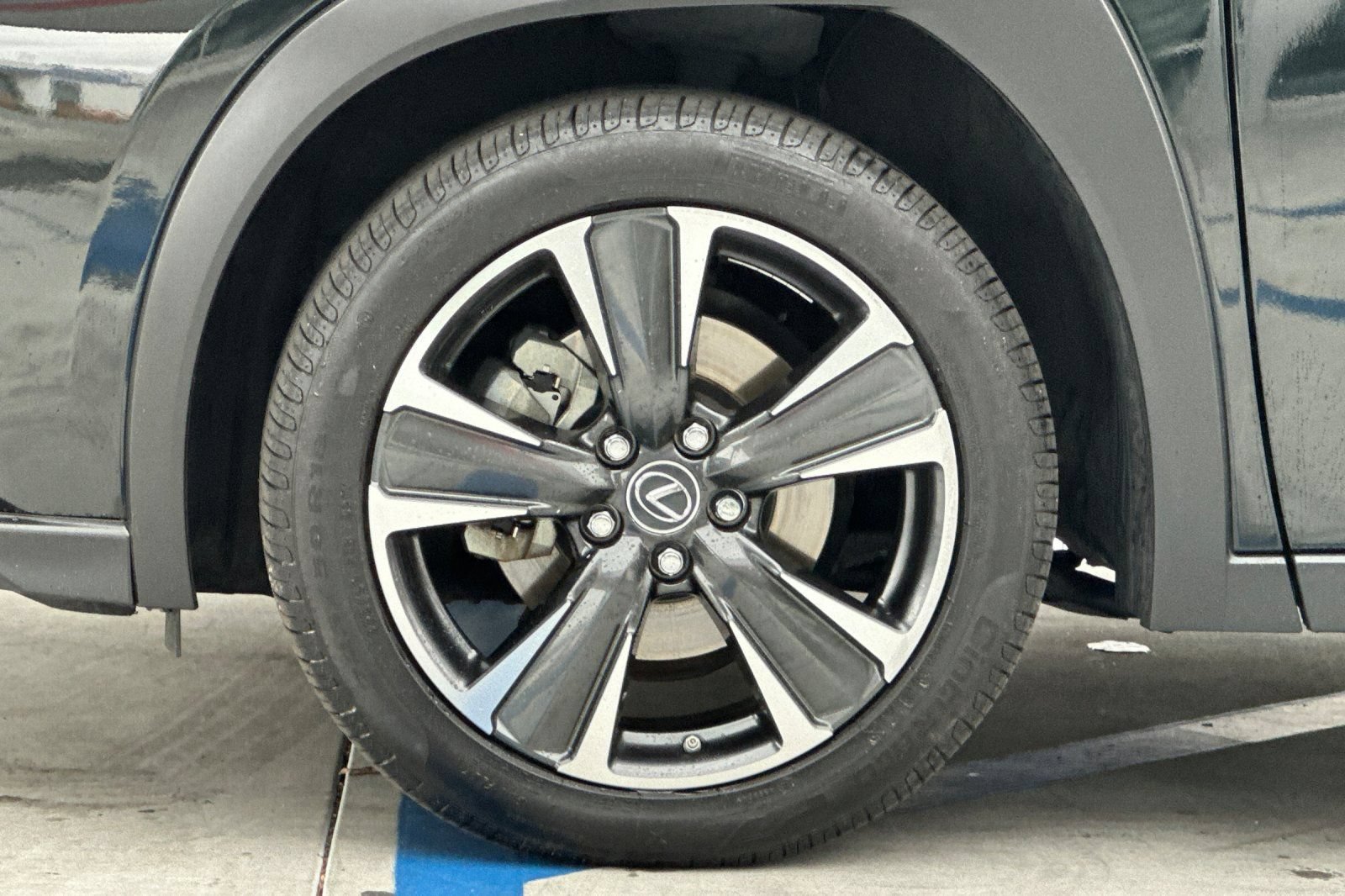 Used 2021 Lexus UX 200 w/ Accessory Package (Z2) FWD image 26