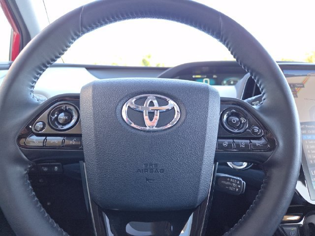 Used 2021 Toyota Prius Limited w/ Premium Convenience Package FWD image 36