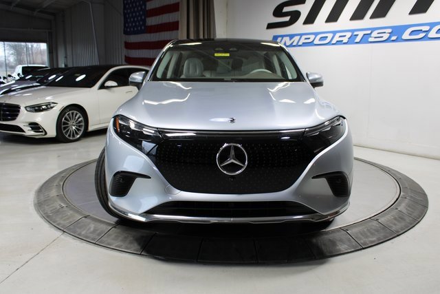Used 2024 Mercedes-Benz EQS 450+ 4MATIC SUV image 3