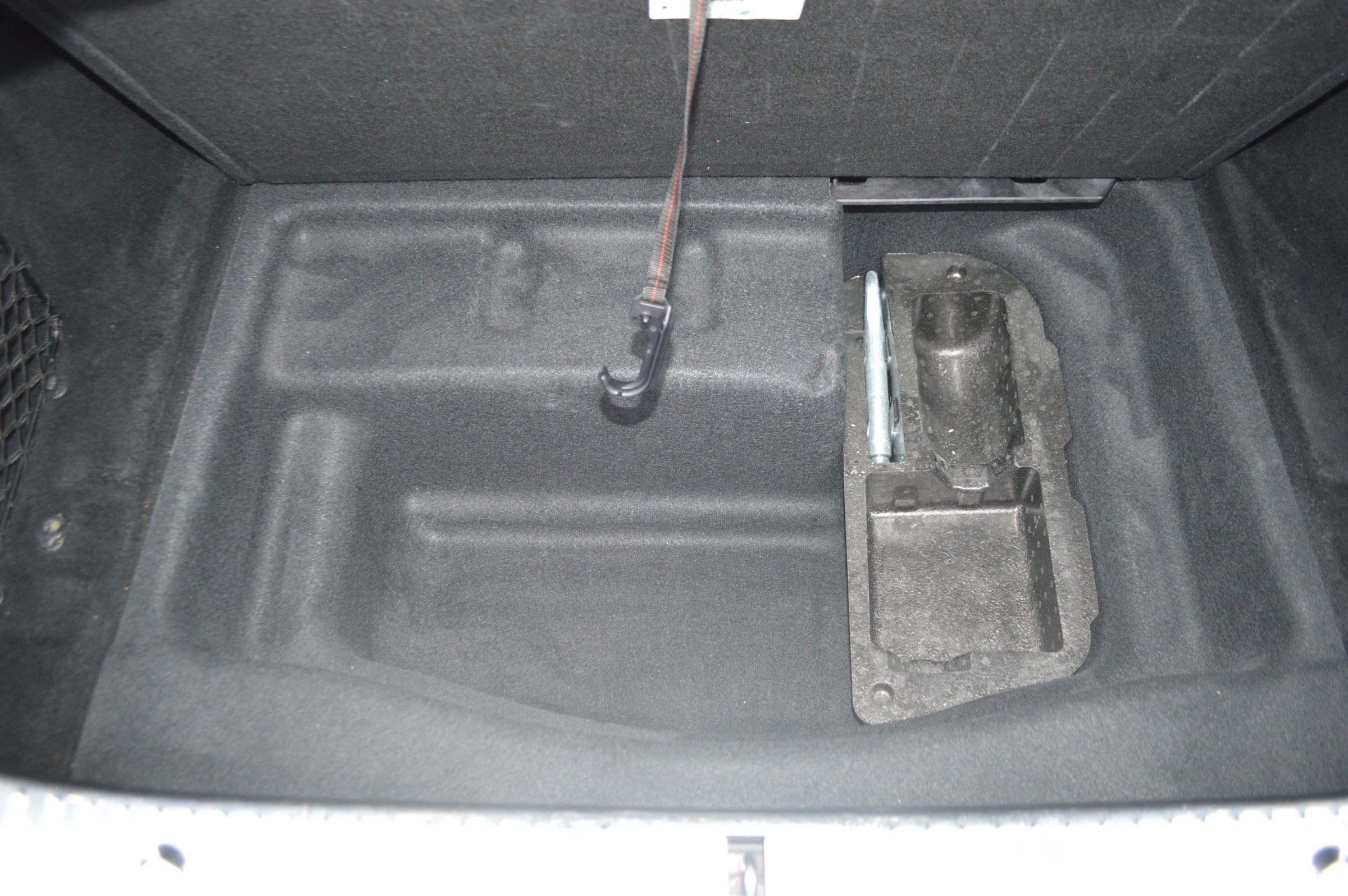 Used 2015 Mercedes-Benz S 550 4MATIC Sedan w/ Premium 1 Package image 7