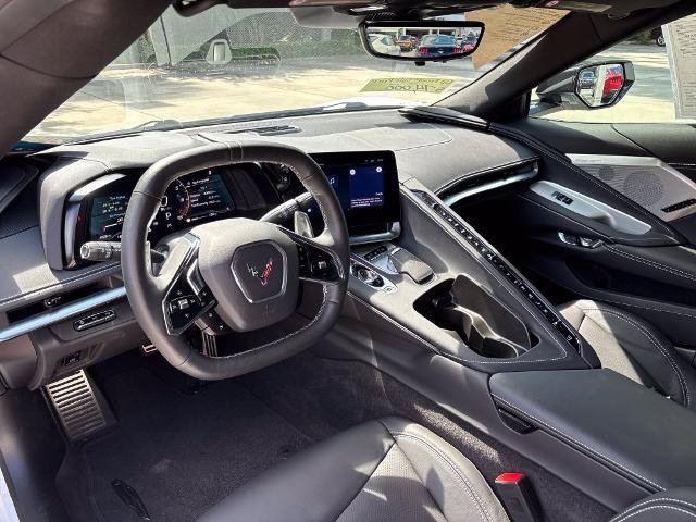 Used 2024 Chevrolet Corvette Stingray Preferred Cpe w/ Body-Color Dual Roof Package RWD image 6