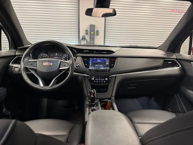 Certified 2024 Cadillac XT6 Luxury FWD image 12