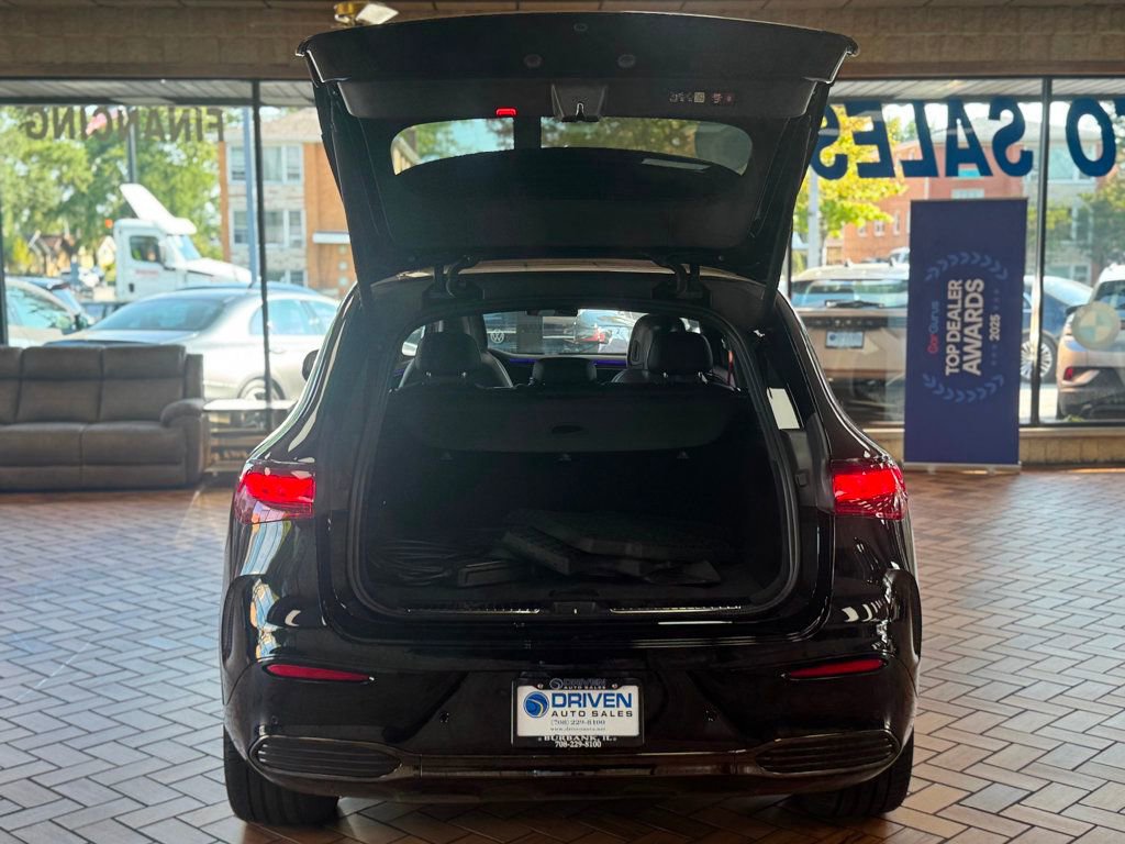 Used 2024 Mercedes-Benz EQE AMG 4MATIC SUV image 27