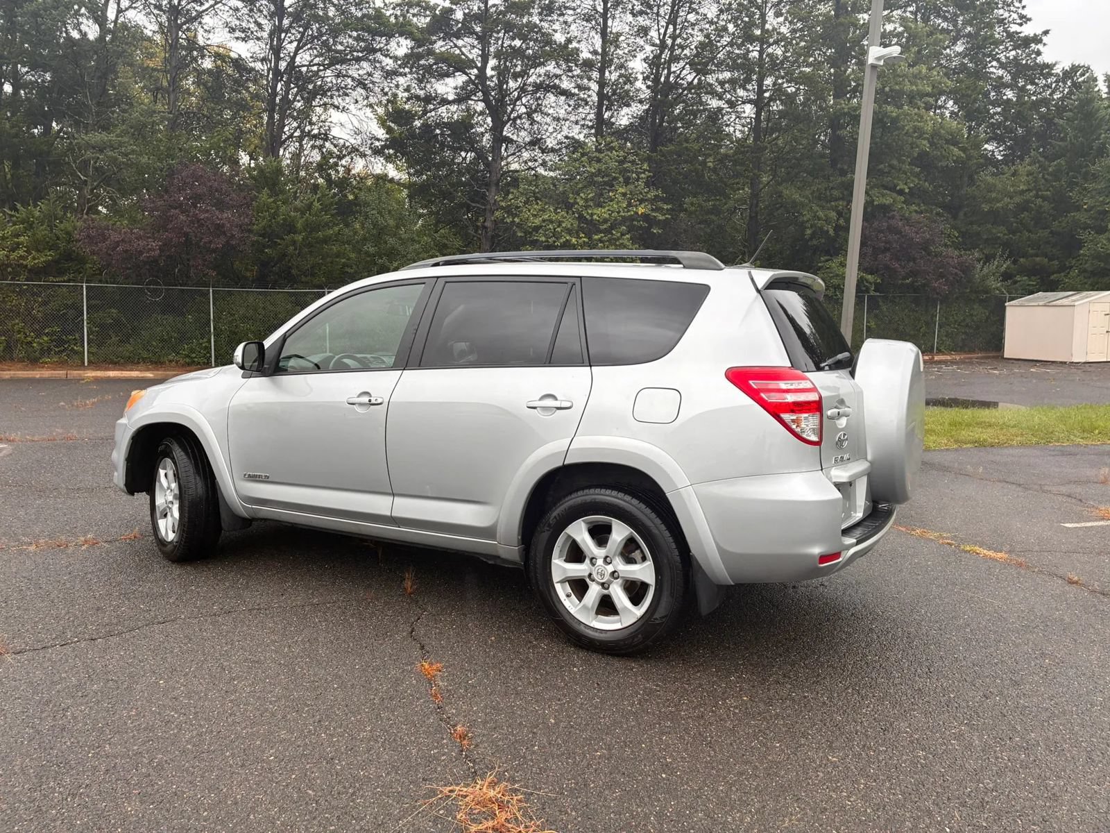 Used 2011 Toyota RAV4 Limited w/ Limited Extra Value Pkg AWD/4WD image 7