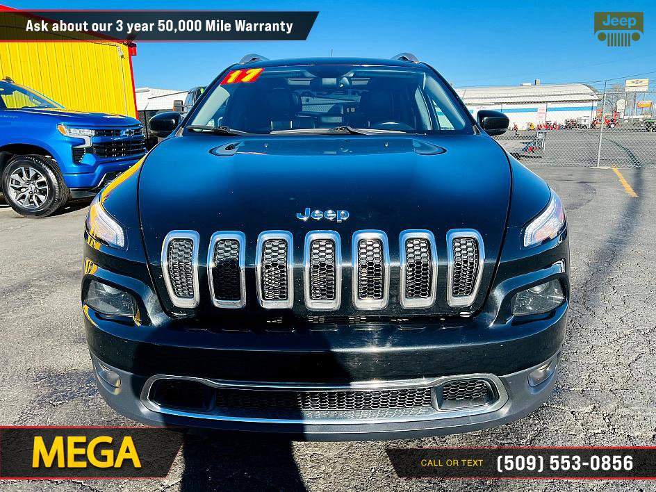 Used 2017 Jeep Cherokee Limited w/ Luxury Group image 3