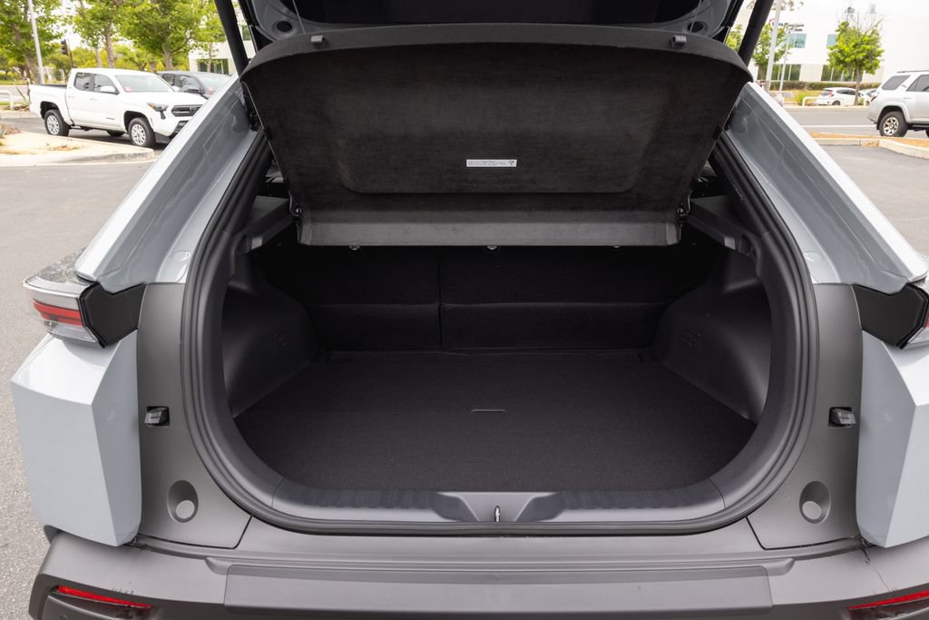 New 2026 Toyota C-HR AWD/4WD image 8