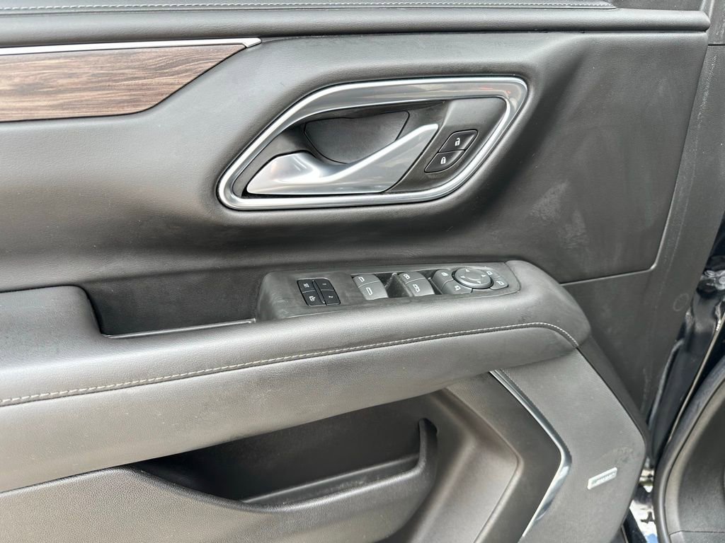 Used 2022 Chevrolet Tahoe LT w/ Luxury Package image 25