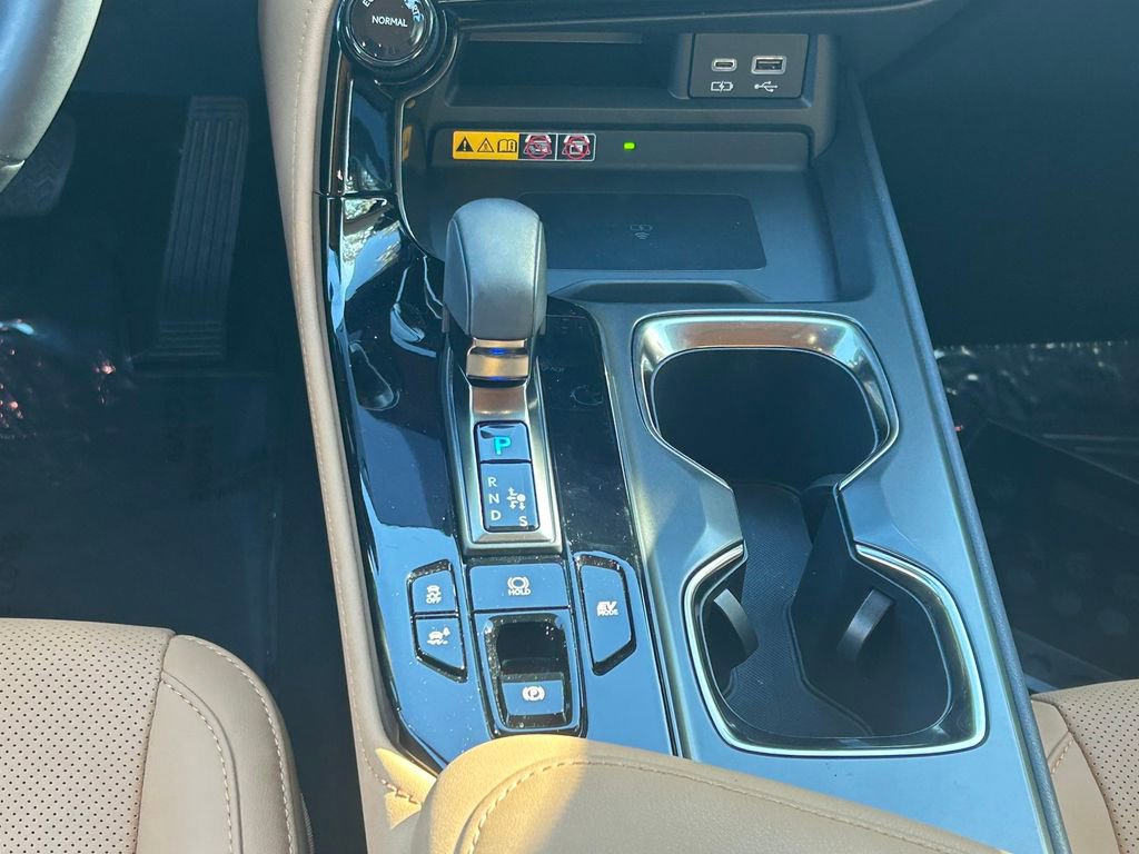 Used 2022 Lexus NX 350h AWD image 20