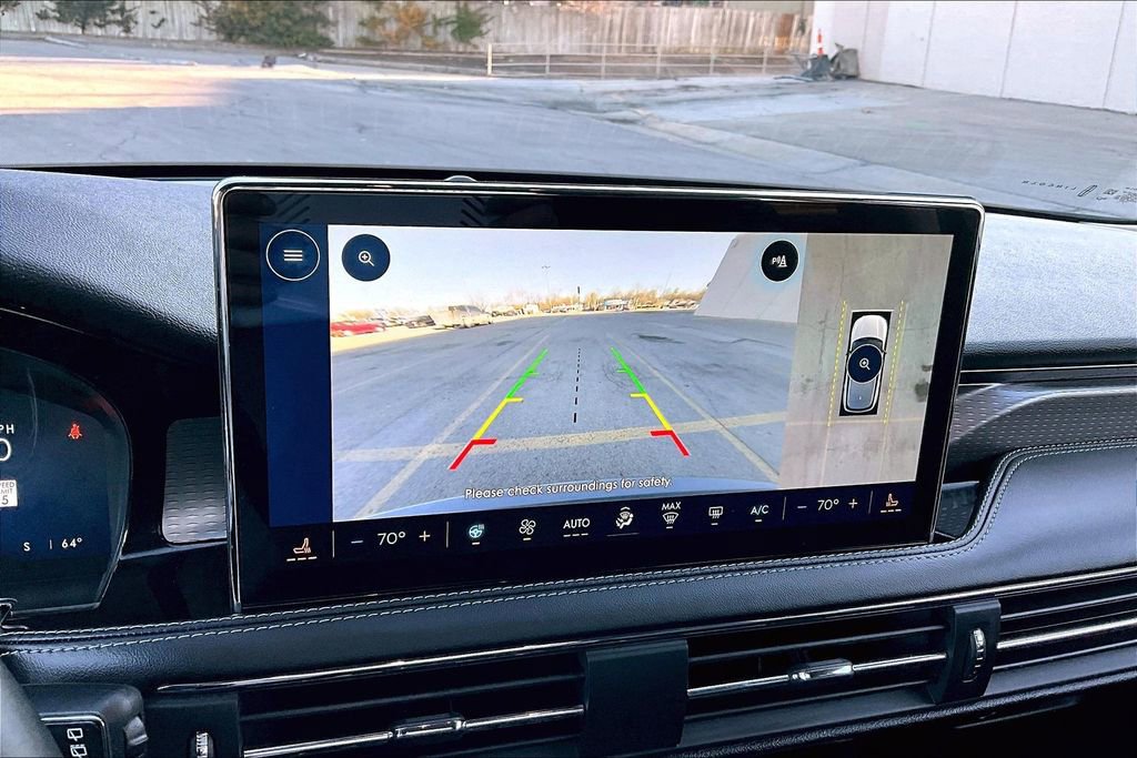 Used 2025 Lincoln Corsair Reserve image 21