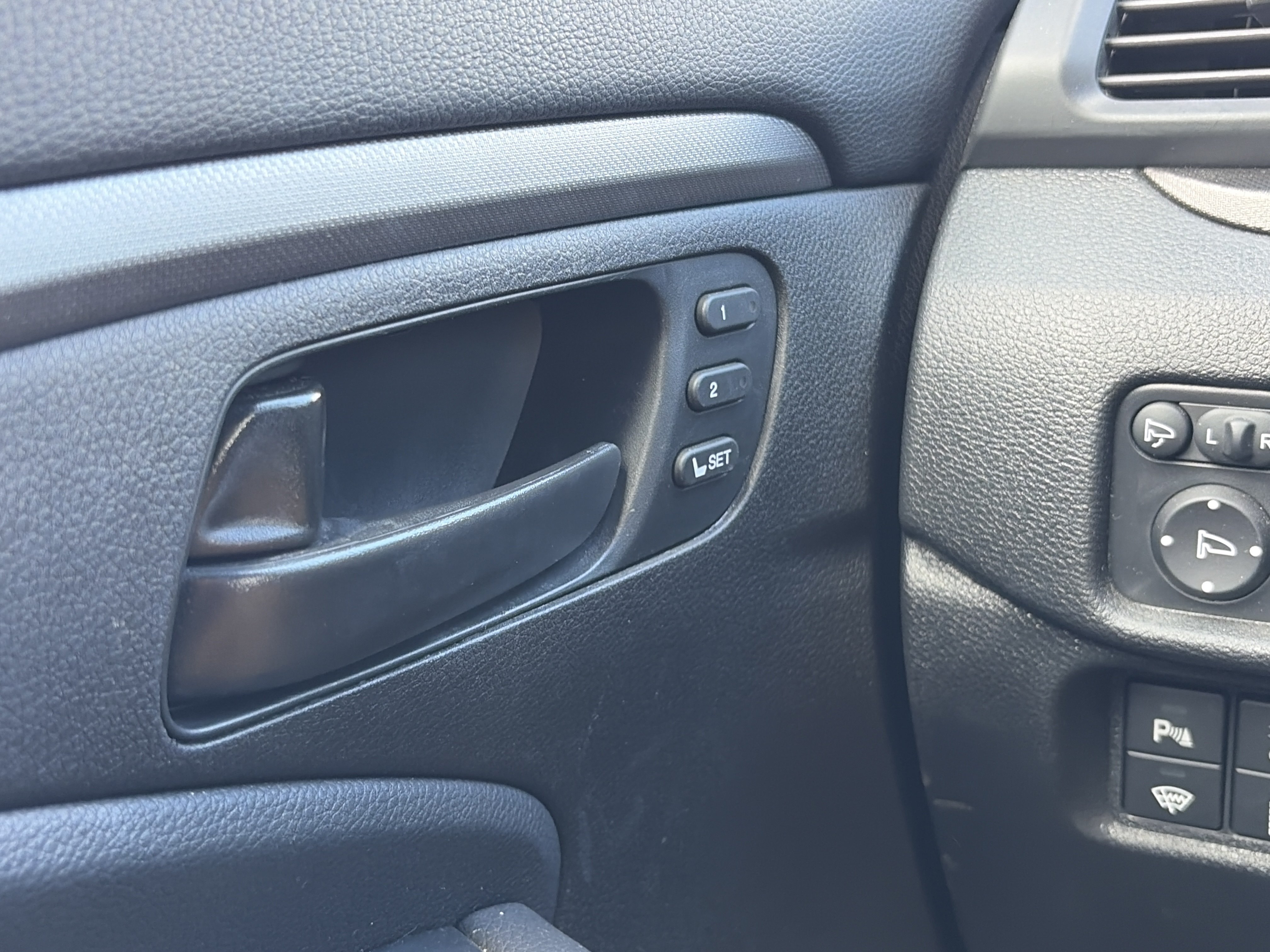 Certified 2023 Honda Passport TrailSport image 30