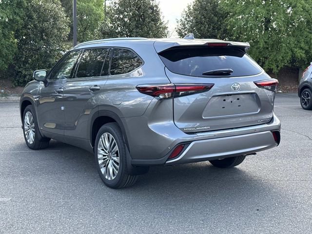 Used 2026 Toyota Highlander Platinum AWD/4WD image 4