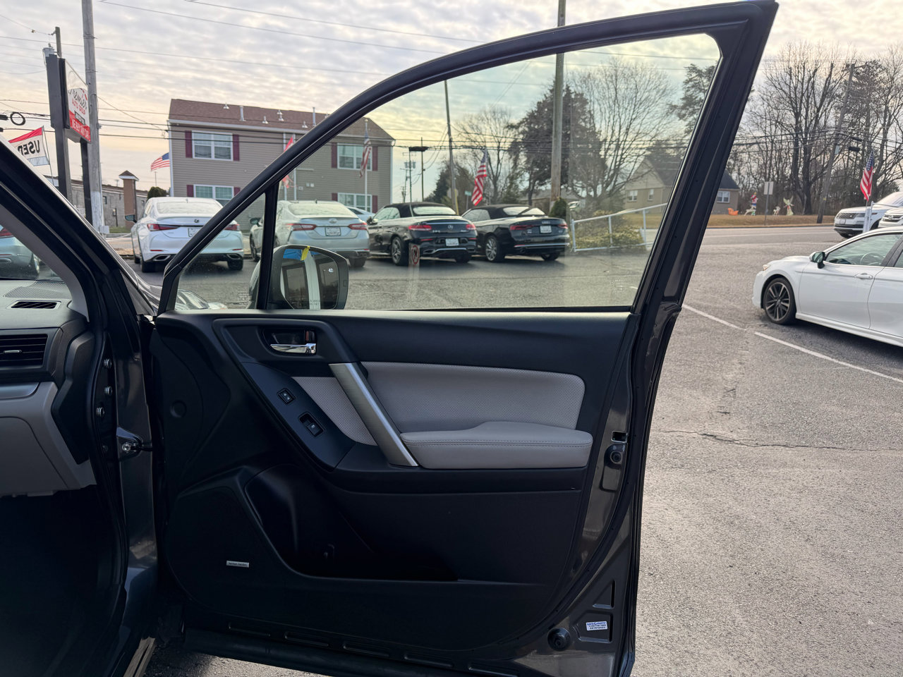 Used 2015 Subaru Forester 2.5i Touring w/ Eyesight & Navigation System image 20