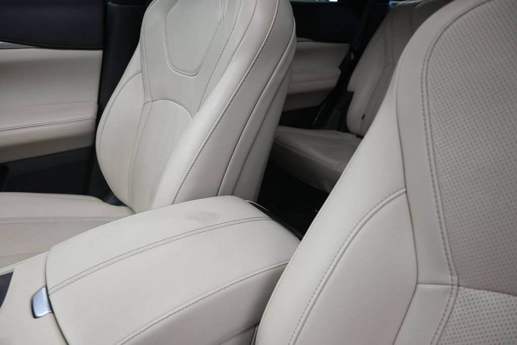 Used 2023 INFINITI QX60 Luxe w/ Cargo Package AWD/4WD image 14