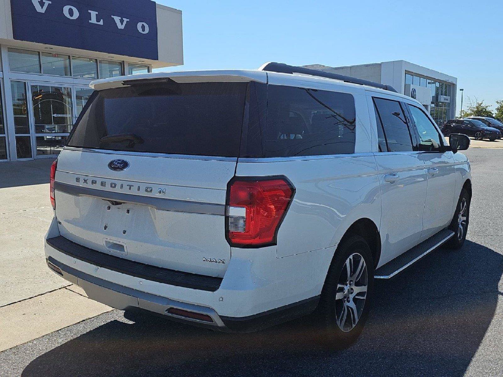 Used 2022 Ford Expedition Max XLT AWD/4WD image 12