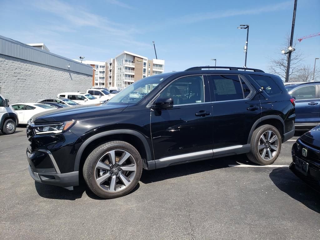 Used 2024 Honda Pilot Elite image 4