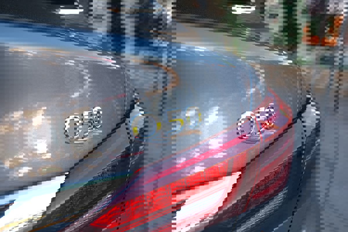 Used 2020 INFINITI Q50 Luxe w/ Cargo Package image 47