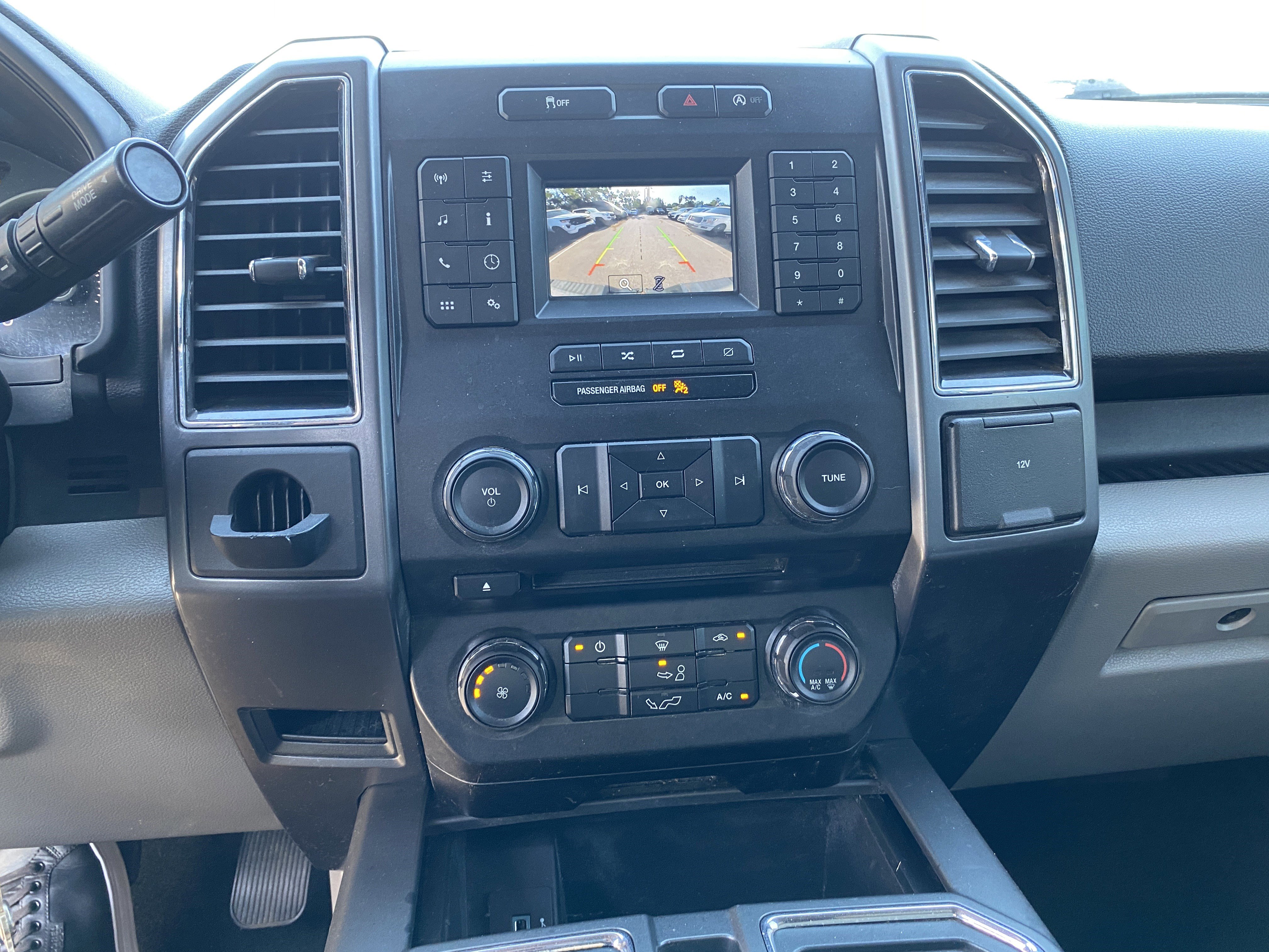 Used 2018 Ford F150 XLT RWD image 16