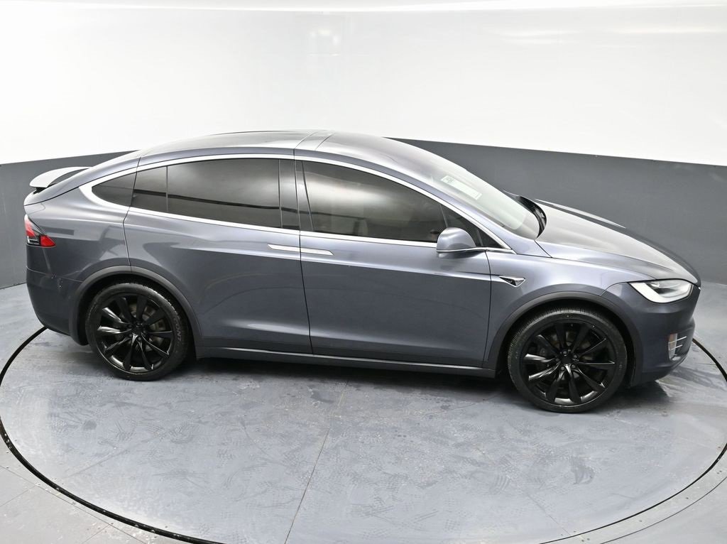 Used 2021 Tesla Model X Long Range image 50