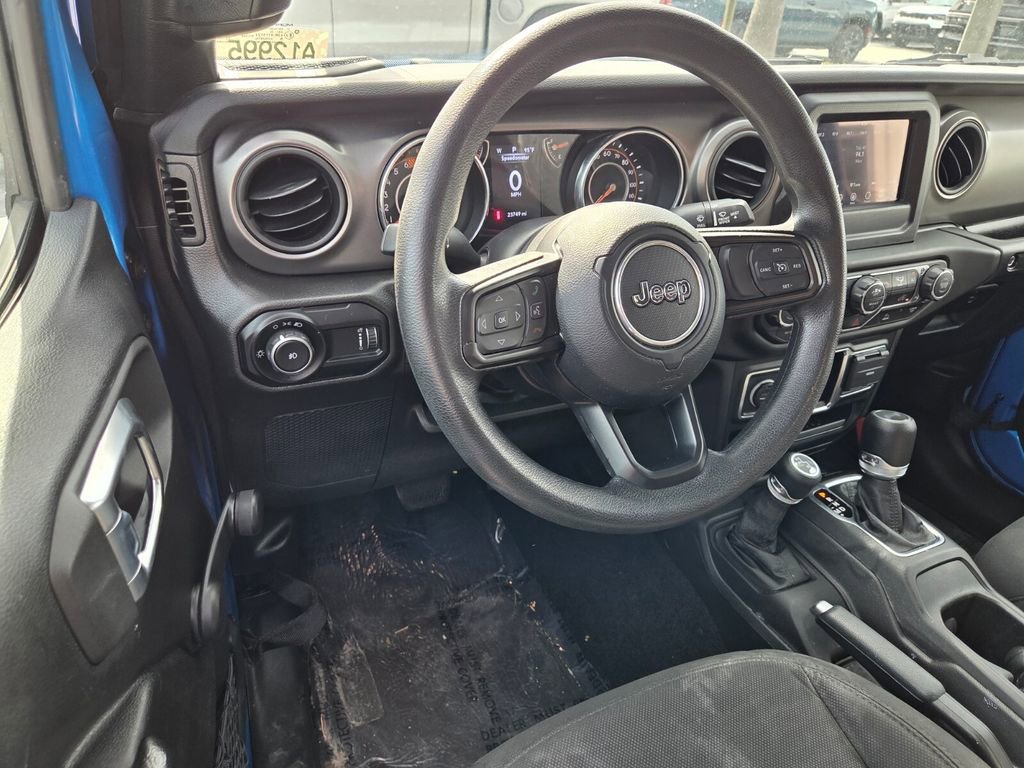 Used 2023 Jeep Wrangler Sport AWD/4WD image 14