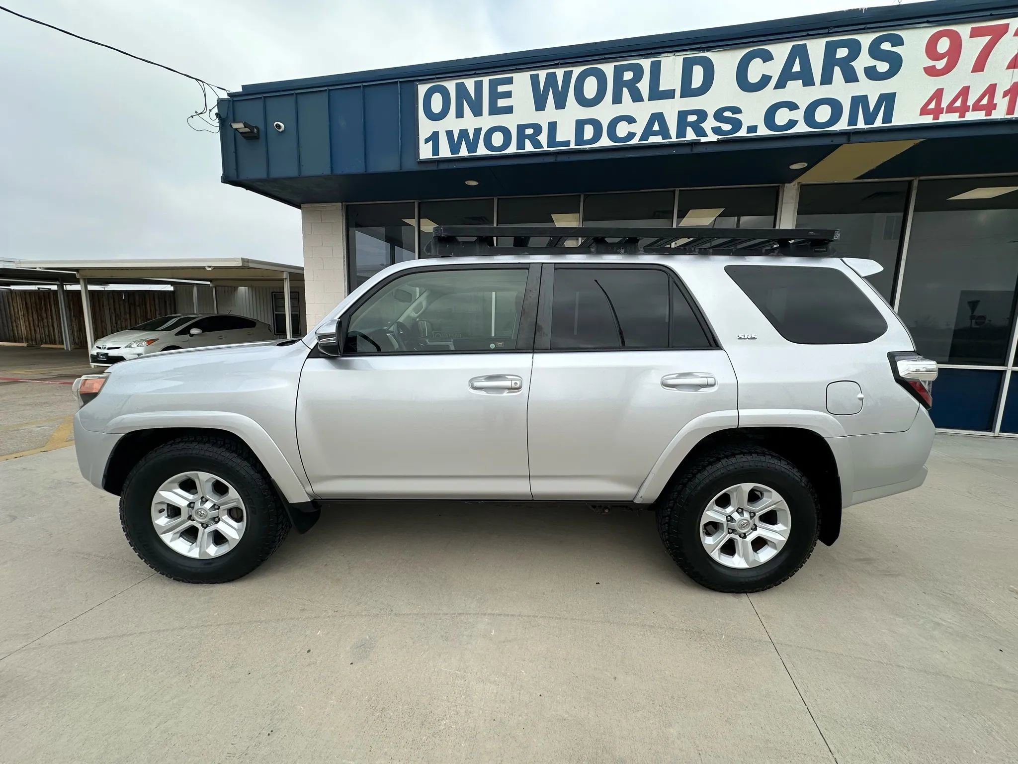 Used 2014 Toyota 4Runner SR5 Premium image 2
