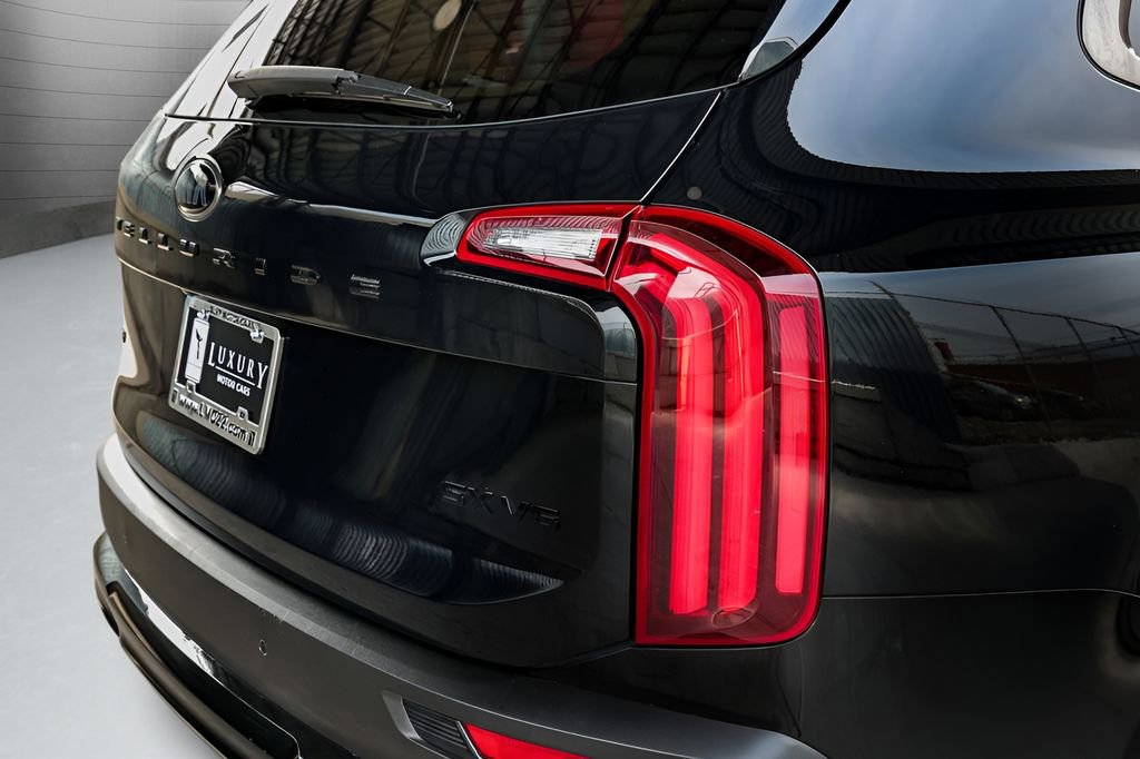 Used 2021 Kia Telluride SX w/ Nightfall Edition Package image 17