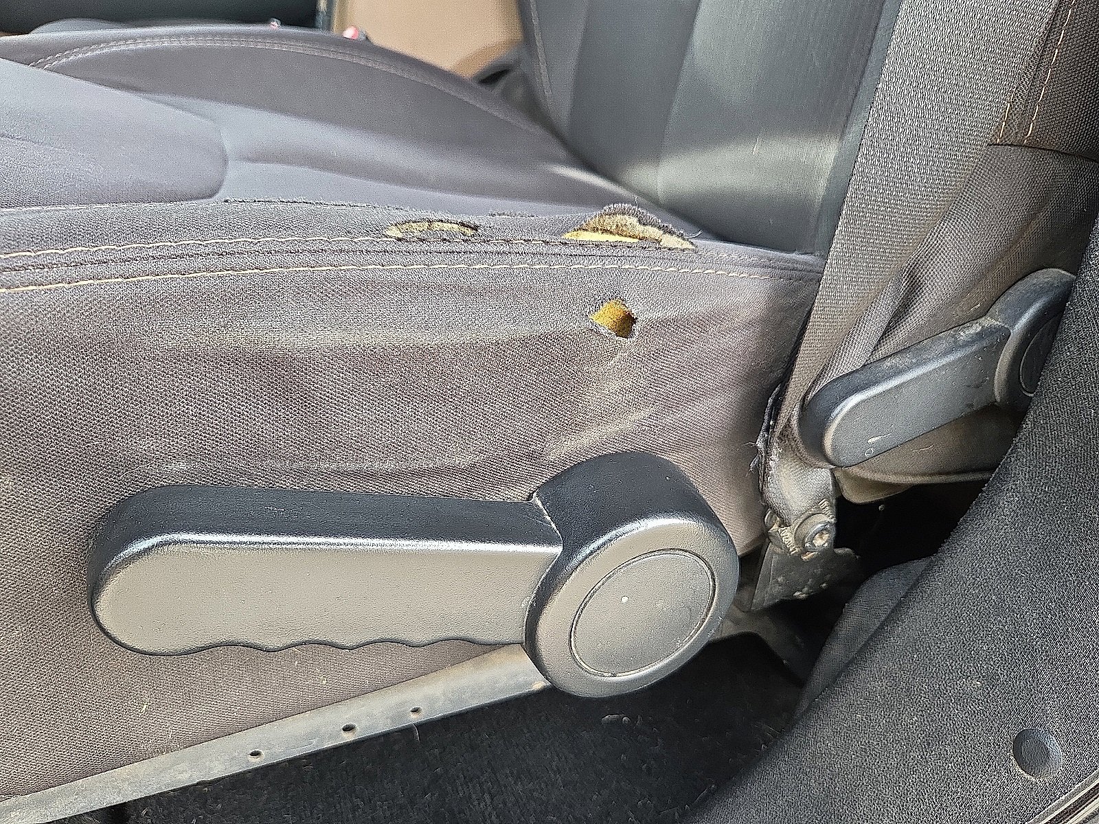 Used 2013 Jeep Wrangler Unlimited Sahara w/ Connectivity Group image 15