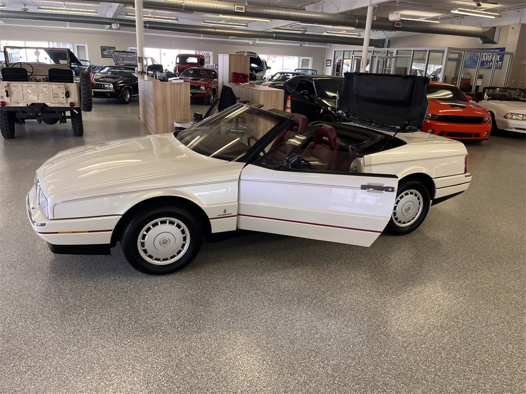 Used 1987 Cadillac Allante Allante image 10