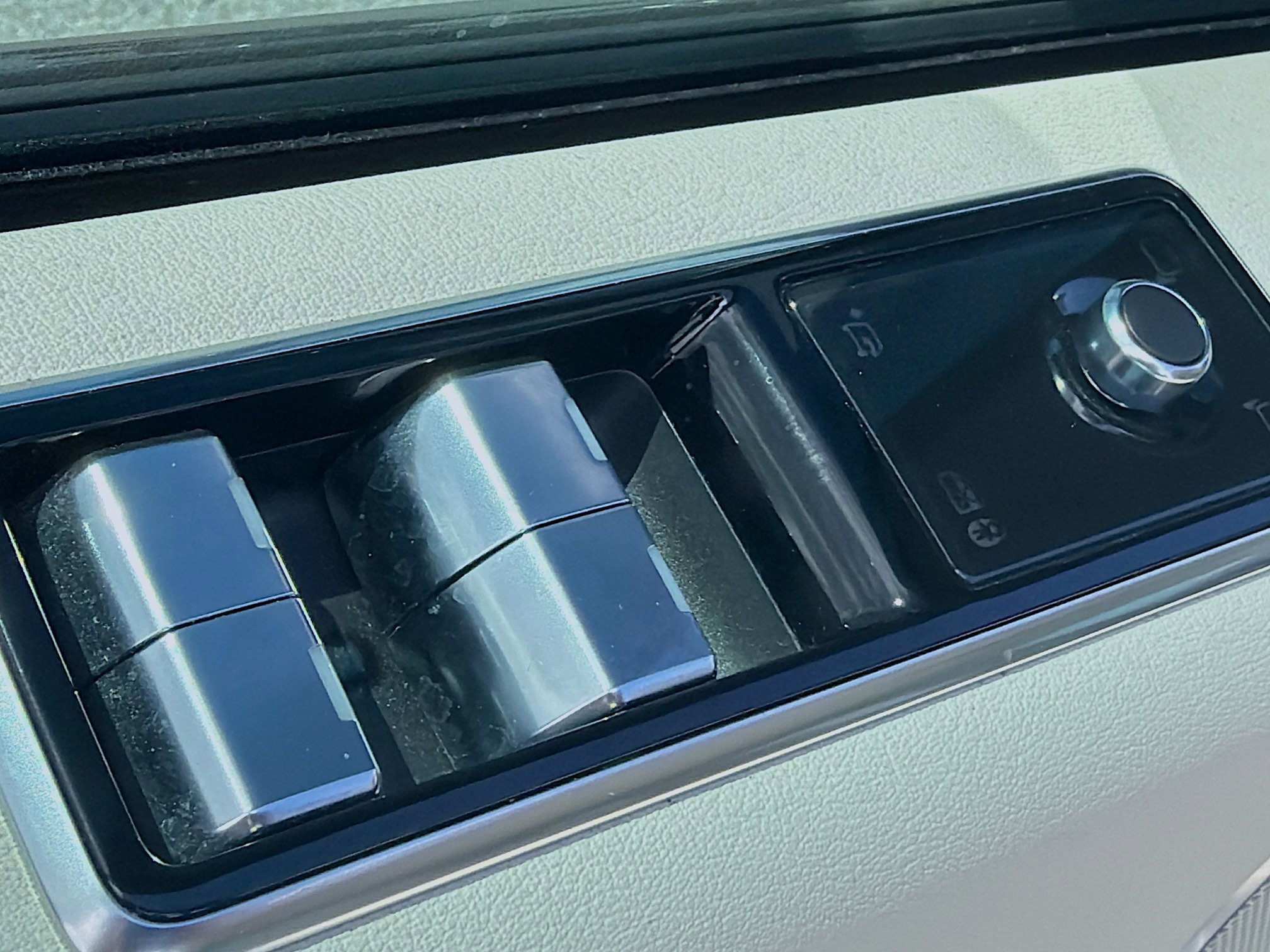 Used 2019 Land Rover Range Rover HSE image 24