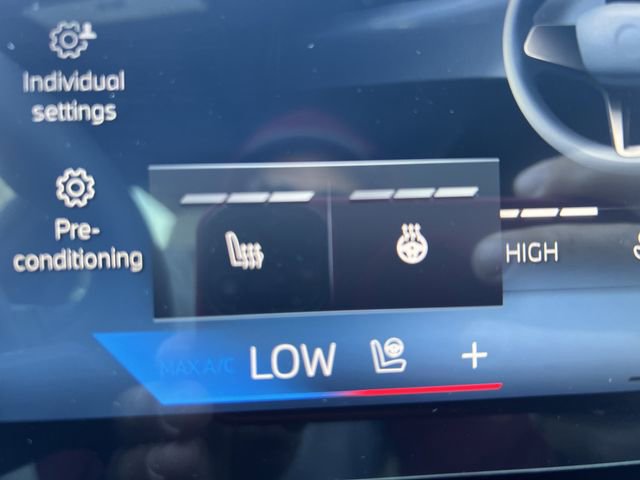 New 2026 BMW 530i w/ Premium Package image 24