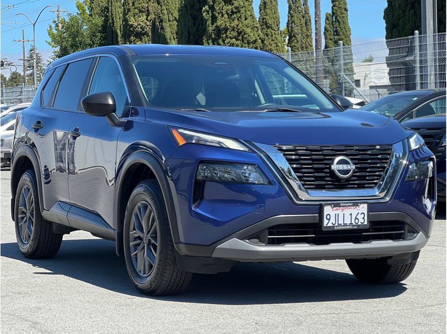 Used 2023 Nissan Rogue S FWD image 3