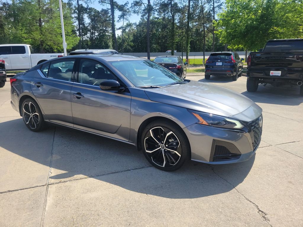 Used 2024 Nissan Altima 2.5 SR image 9