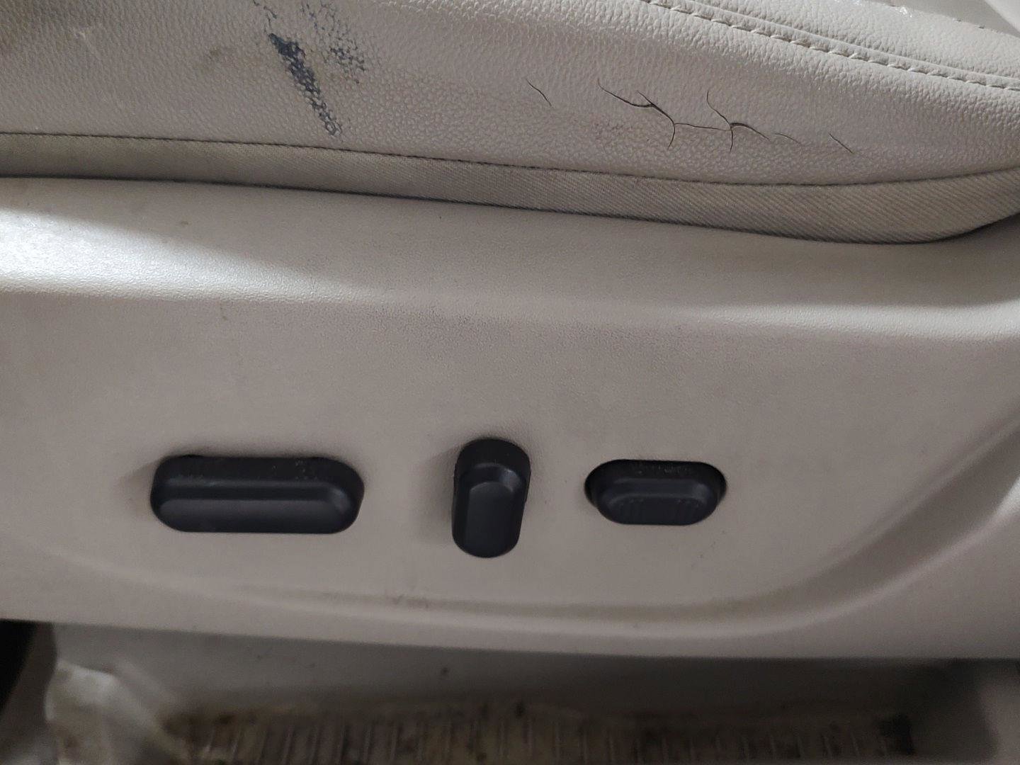 Used 2013 Ford Escape SEL image 3